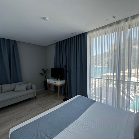 Dukes Albania Hotel Radhime Ngoại thất bức ảnh