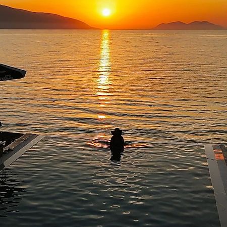Dukes Albania Hotel Radhime Ngoại thất bức ảnh