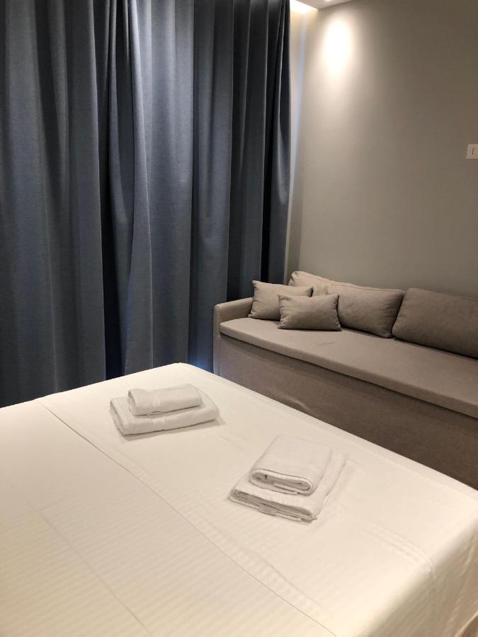 Dukes Albania Hotel Radhime Ngoại thất bức ảnh