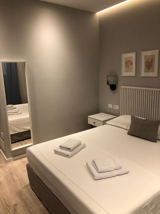 Dukes Albania Hotel Radhime Ngoại thất bức ảnh