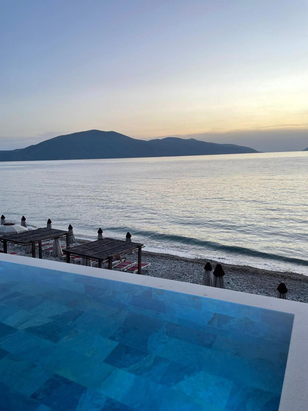 Dukes Albania Hotel Radhime Ngoại thất bức ảnh