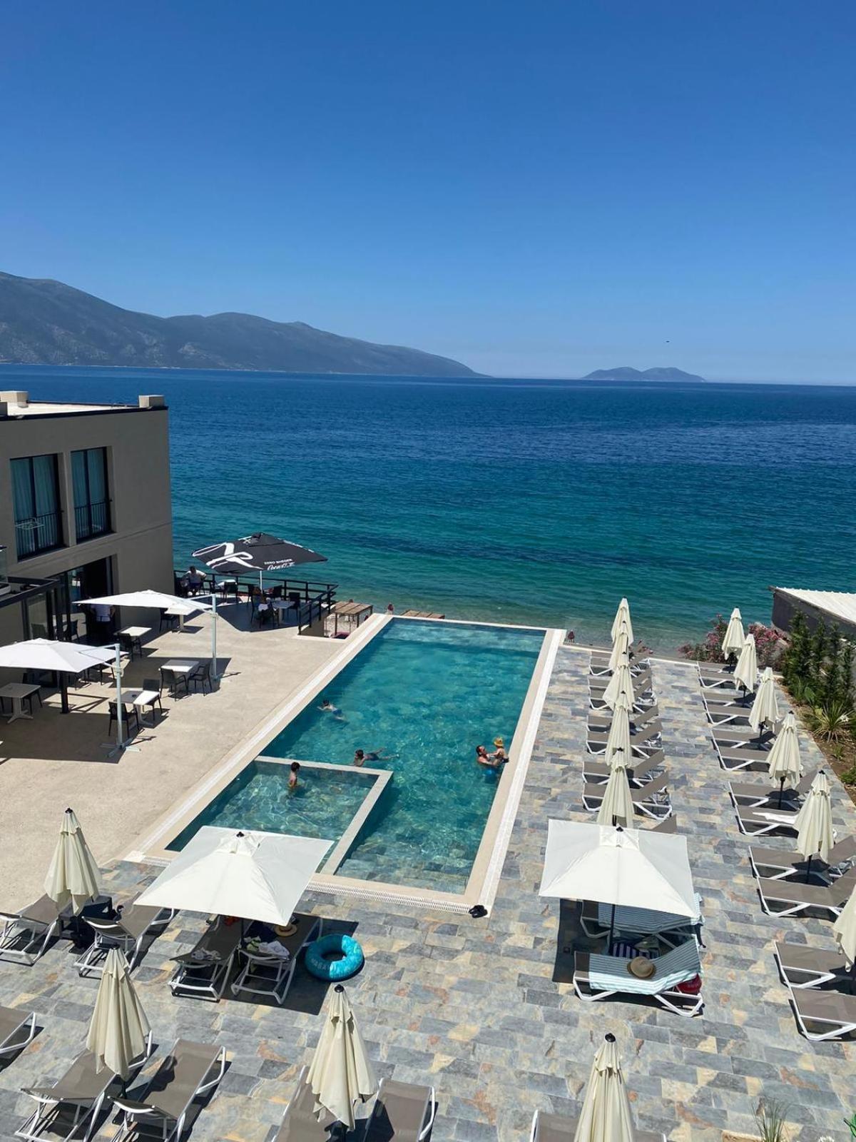 Dukes Albania Hotel Radhime Ngoại thất bức ảnh