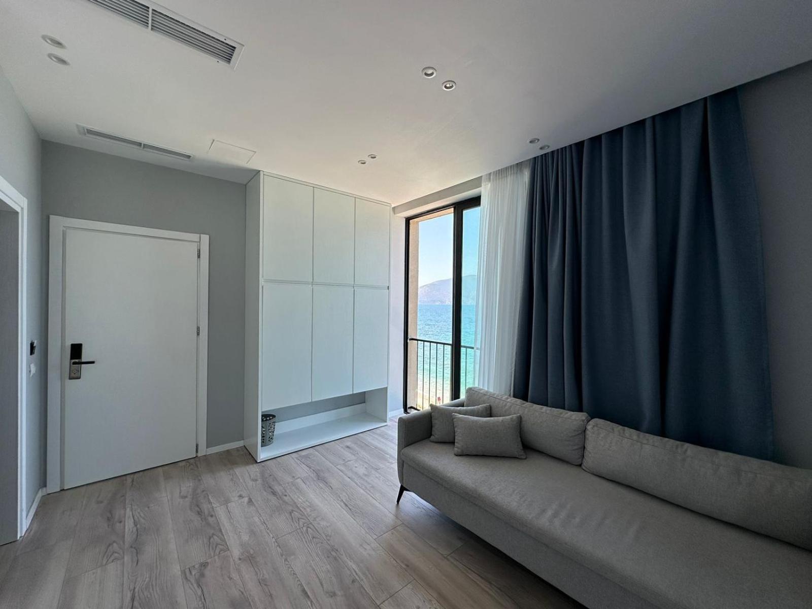 Dukes Albania Hotel Radhime Ngoại thất bức ảnh